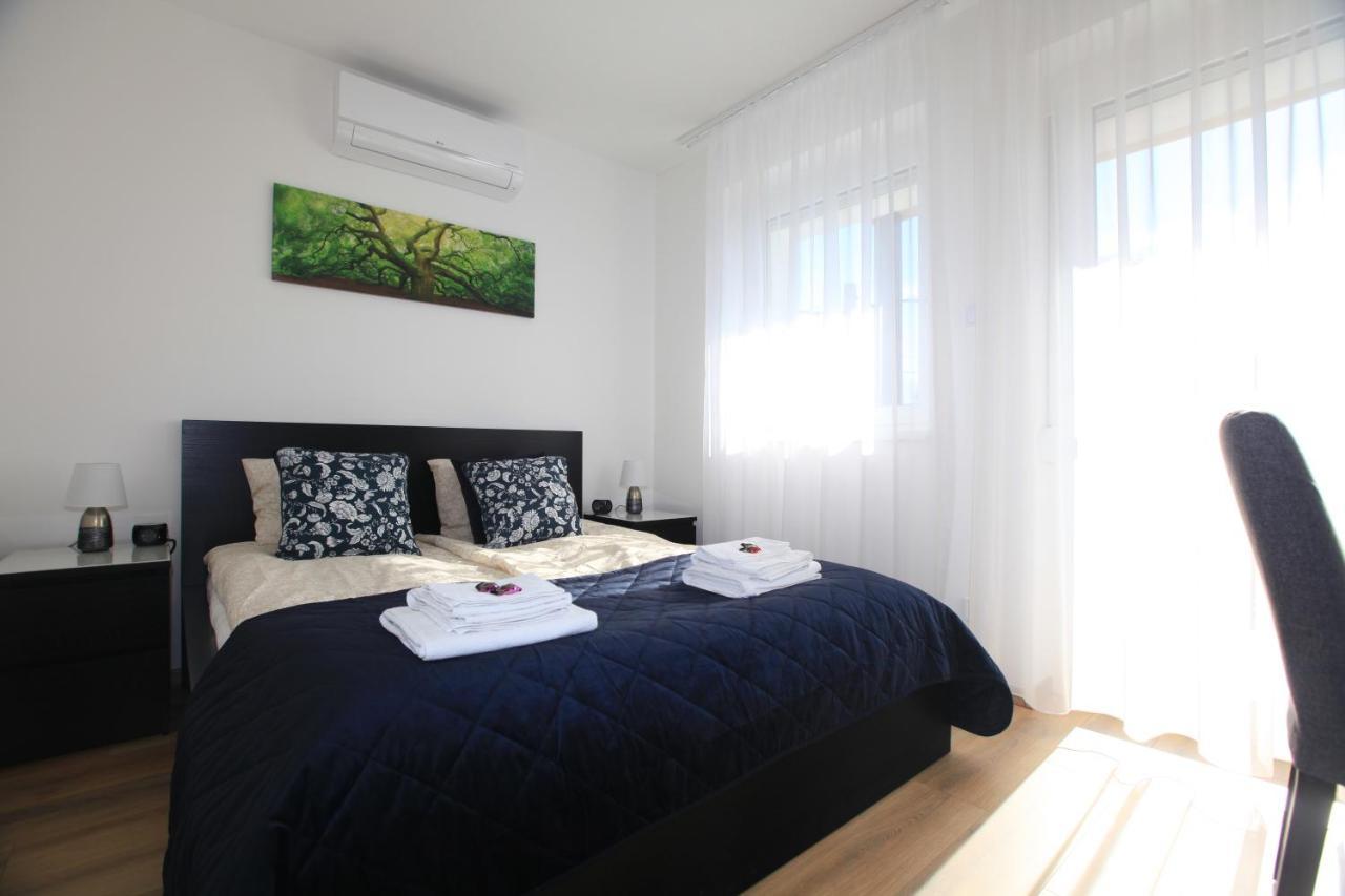 Paskal-Lux Apartments With Free Parking And Ac Budapest Eksteriør bilde