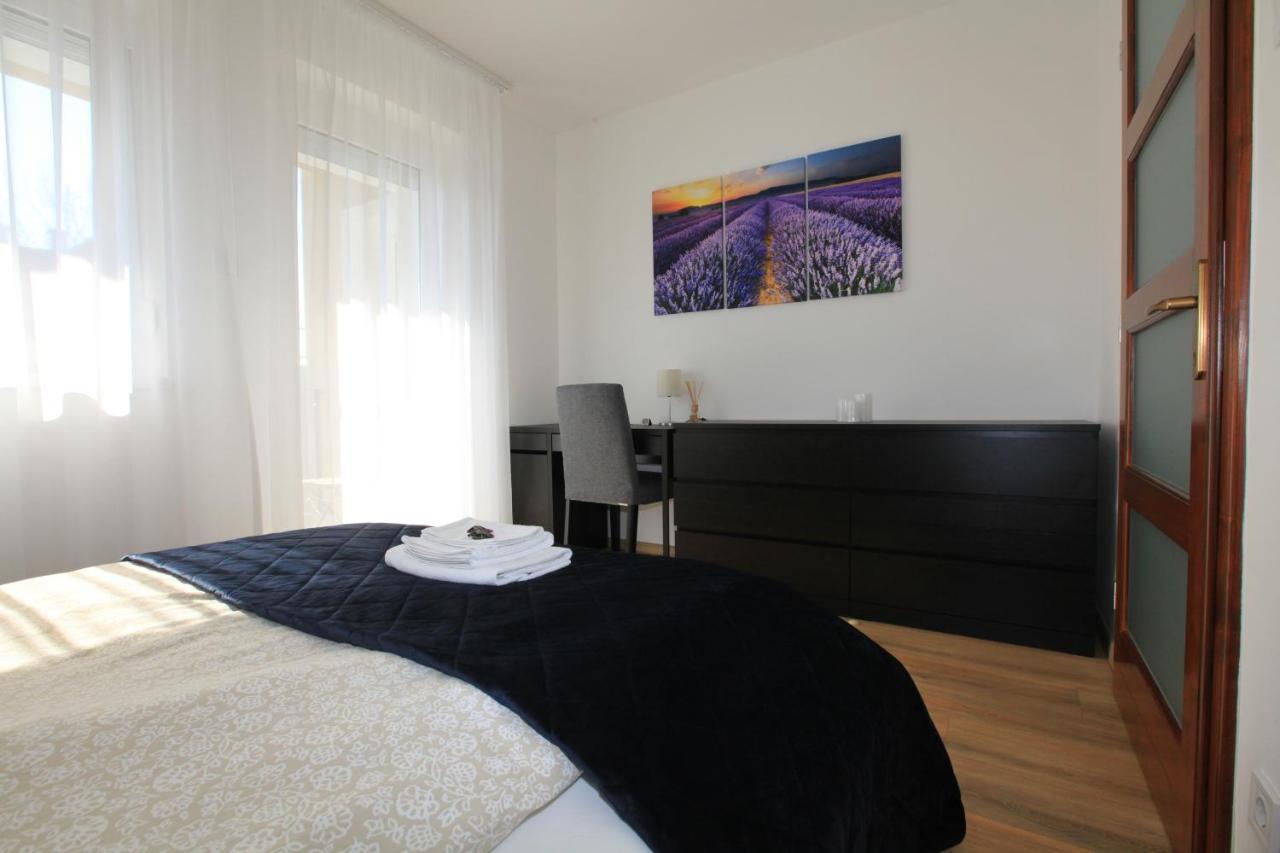 Paskal-Lux Apartments With Free Parking And Ac Budapest Eksteriør bilde