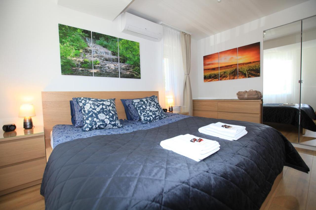 Paskal-Lux Apartments With Free Parking And Ac Budapest Eksteriør bilde