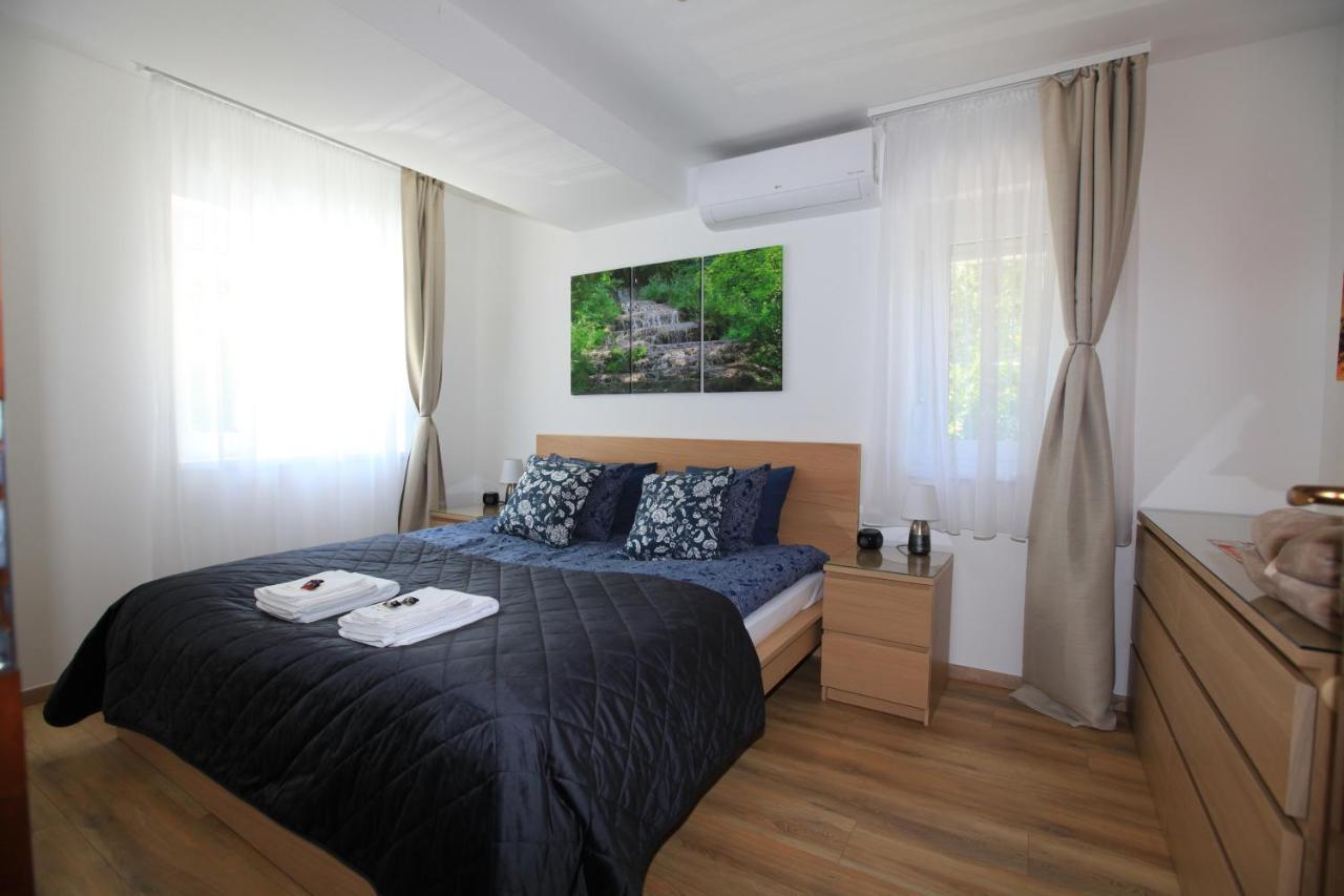 Paskal-Lux Apartments With Free Parking And Ac Budapest Eksteriør bilde