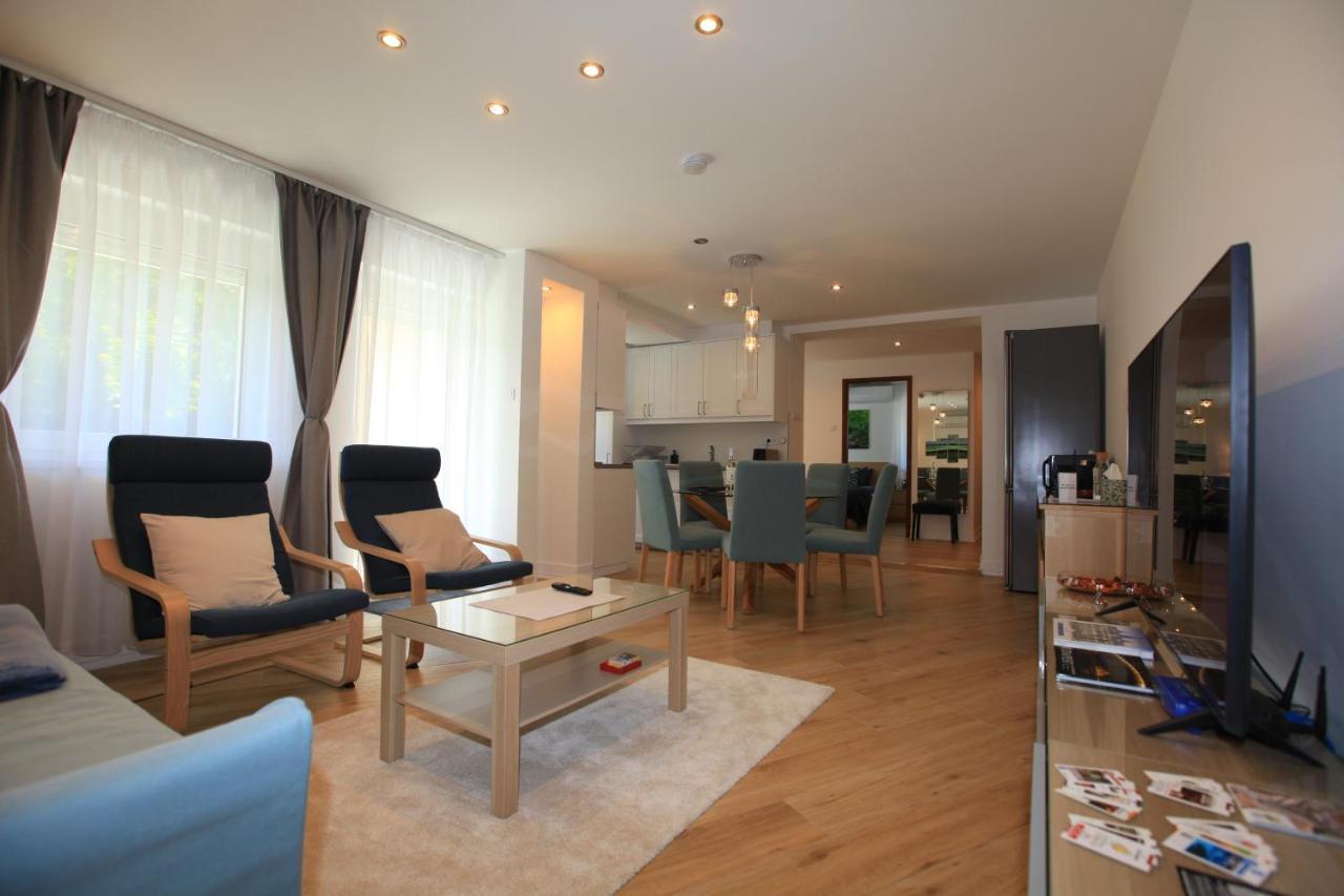 Paskal-Lux Apartments With Free Parking And Ac Budapest Eksteriør bilde